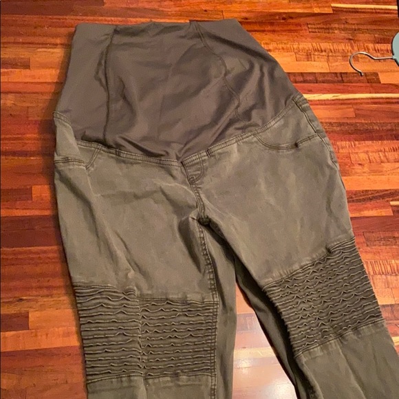 Isabel Maternity Military Pants - Picture 2 of 7